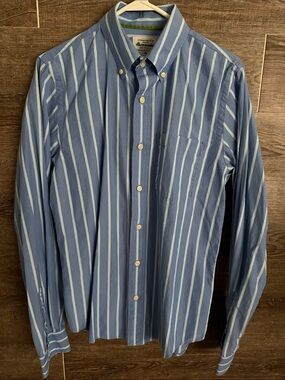 Abercrombie & Fitch Blue and White Vertical Stripe Button-Down Shirt